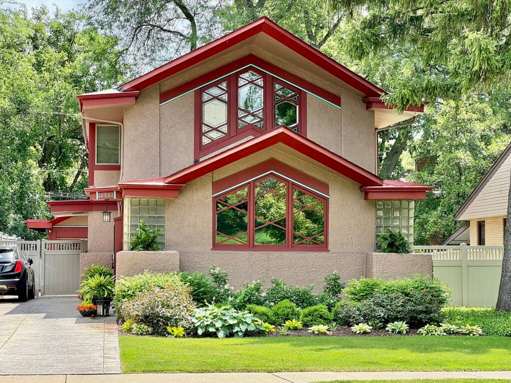 A historic house on Longwood Drive in Chicago's Beverly neighborhood